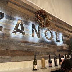 ZANOLI Wines - Inside