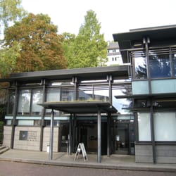 Stiftung Bundeskanzler-Adenauer-Haus - Stiftung und darüberliegendes Wohnhaus mit Garten