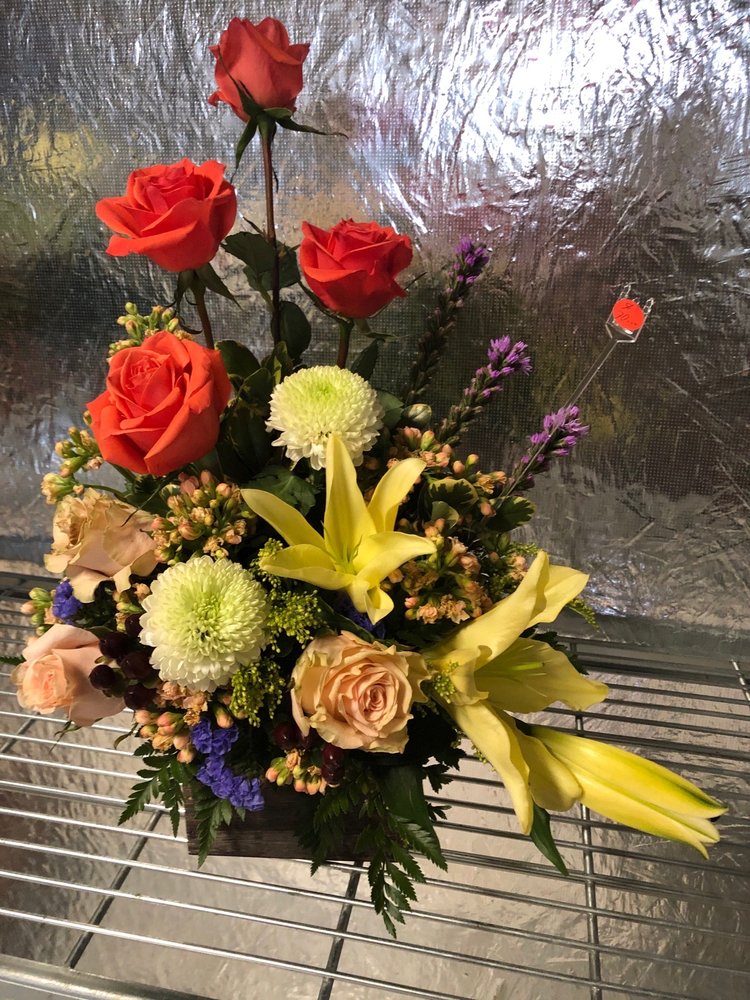 PROGRESS FLOWERS Updated September 2024 11 Photos 7803 E Colonial