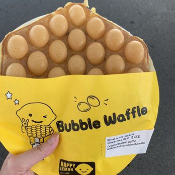 Happy Lemon - Original egg waffle with red bean topping - Bubble Tea Near Me - Tigard, Oregon