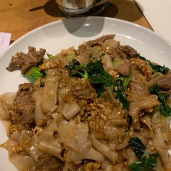 Thai Canteen - pad see 28 Pad Si Ew - Thai Near Me - Davis, California Thai Canteen - pad see 28 Pad Si Ew - Thai Near Me - Davis, California