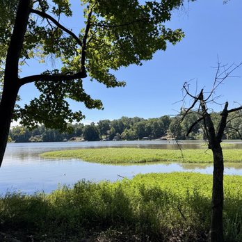 Daniel Stowe Botanical Garden - Lake Wylie from the trail - Botanical Gardens Near Me - Belmont, North Carolina Daniel Stowe Botanical Garden - Lake Wylie from the trail - Botanical Gardens Near Me - Belmont, North Carolina