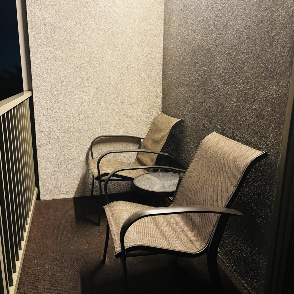 Hilton Pasadena - Balcony - Hotels Near Me - Pasadena, California Hilton Pasadena - Balcony - Hotels Near Me - Pasadena, California