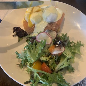 Geraldine's - Smoked Salmon Benedict - New American Near Me - Austin, Texas