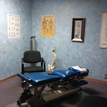 William Thomas Jr, DC - One of our treatment rooms. - Chiropractors Near Me - Pueblo, Colorado William Thomas Jr, DC - One of our treatment rooms. - Chiropractors Near Me - Pueblo, Colorado