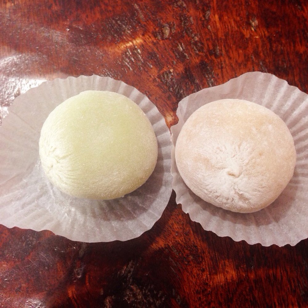 Mochi - Pistachio and tiramisu mochi - Ice Cream & Frozen Yogurt Near Me - Irvine, California Mochi - Pistachio and tiramisu mochi - Ice Cream & Frozen Yogurt Near Me - Irvine, California