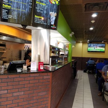 La Mexicana Grill - Inside Restaurant - Mexican Near Me - Chicago, Illinois