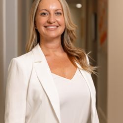 Sindledecker Dentistry - Dr. Amanda Sindledecker, DMD