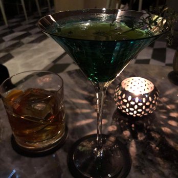 Z Bar - Old fashioned (super cool clear ice cube) and "the z" - Lounges Near Me - Chicago, Illinois Z Bar - Old fashioned (super cool clear ice cube) and "the z" - Lounges Near Me - Chicago, Illinois