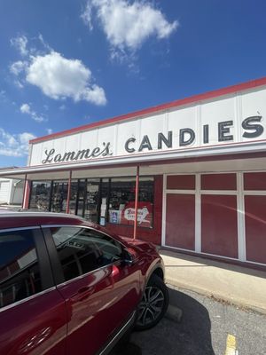 Lammes Candies at Airport Blvd by null