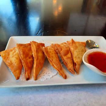 Jinda Thai Restaurant - Chicken Wonton - delicious - Thai Near Me - Albany, Oregon Jinda Thai Restaurant - Chicken Wonton - delicious - Thai Near Me - Albany, Oregon
