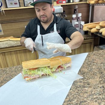 SAL, KRIS, & CHARLIE’S DELI - Updated June 2024 - 889 Photos & 1452