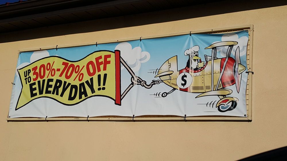 The Grocery Outlet Logo