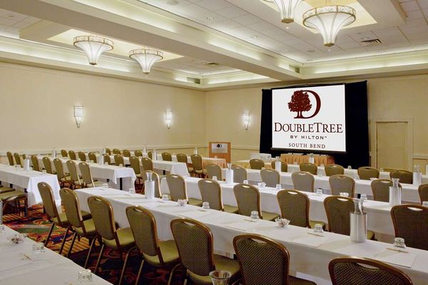 DoubleTree by Hilton Hotel South Bend by null