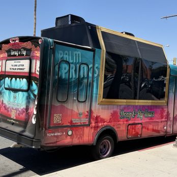 Drag & Fly Tours - Your ride for the tour - Bus Tours Near Me