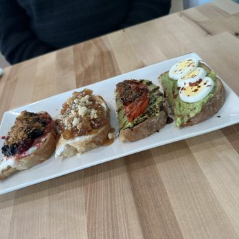 Blue Bean - Toast flight - Coffee & Tea Near Me - Johnston, Iowa