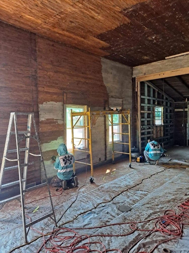 Slide of Hunter's Roofing & Construction