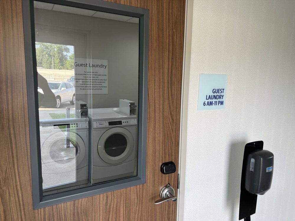 Holiday Inn Express & Suites Tulsa Midtown - wedding in Tulsa, OK