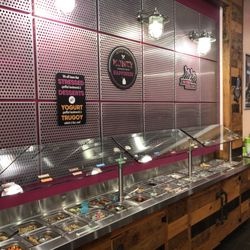 Toppings station.