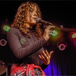 Rock The Stages Music School - Rock The Stages Music School Aurora offers singing lessons. 

https://rockthestagesmusicschool.com/