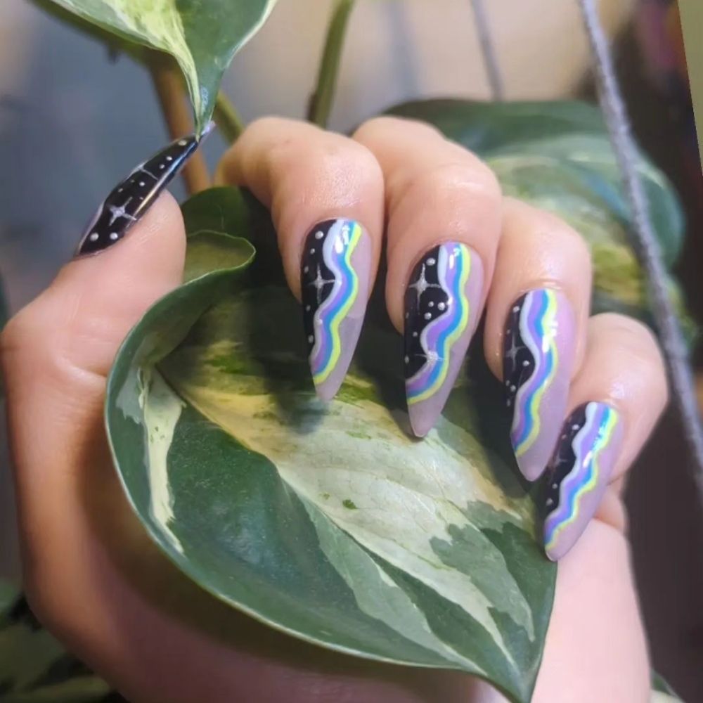 Nomad Nail Studio Logo