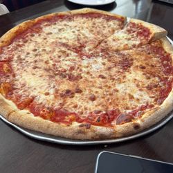 Pat's Pizzeria - Pizza