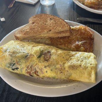 Sweet Betty's - Garden Omelet - Breakfast & Brunch Near Me - Gresham, Oregon Sweet Betty's - Garden Omelet - Breakfast & Brunch Near Me - Gresham, Oregon