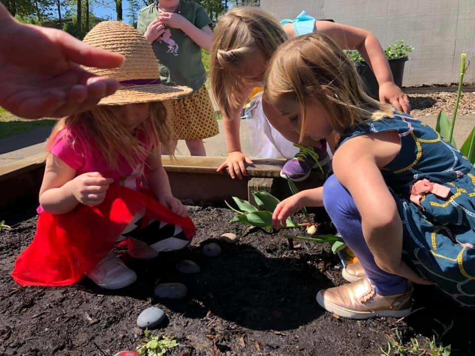 Sunny Hills Pre-School - childcare center in Beaverton, OR