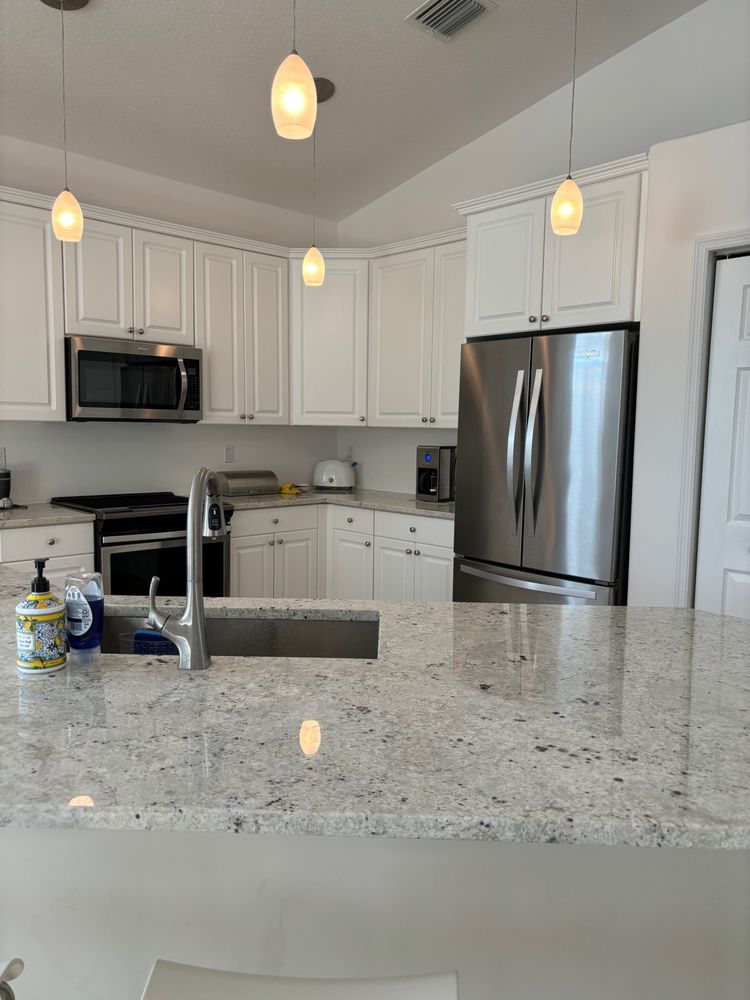 Cabinet Clinic Of Florida Inc - countertop fabricator in Stuart, FL