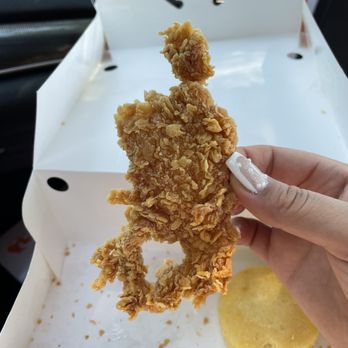 Popeyes Louisiana Kitchen - a fried chicken sandwich in a box - Chicken Wings Near Me - Modesto, California Popeyes Louisiana Kitchen - a fried chicken sandwich in a box - Chicken Wings Near Me - Modesto, California