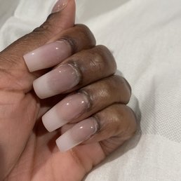 Day 7 nails.. Clearly not the same pink.. cracking on the sides..