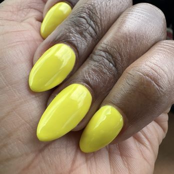 Noire The Nail Bar - Yellow nails for the summer - Nail Salons Near Me - Riverview, Florida