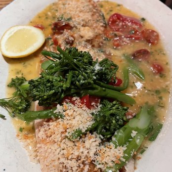 Beatrix - White Fish Scampi - Coffee & Tea Near Me - Oak Brook, Illinois