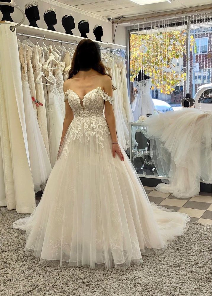 CRYSTAL BRIDAL BOUTIQUE Updated April 2024 21 Photos 2299 Coney