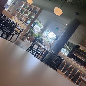 Two Hands - Dinning area - Breakfast & Brunch Near Me - Franklin, Tennessee Two Hands - Dinning area - Breakfast & Brunch Near Me - Franklin, Tennessee