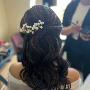 LYS Artistry Pro Studio - Makeup Artists Near Me - Van Nuys, California LYS Artistry Pro Studio - Makeup Artists Near Me - Van Nuys, California