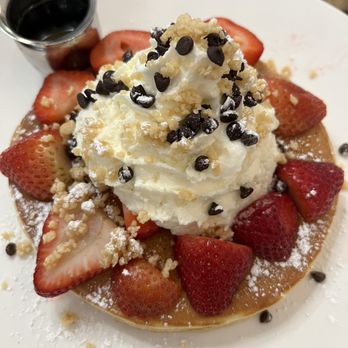 Lady C’s - Forget Me Not Pancakes - Breakfast & Brunch Near Me - Tarzana, California