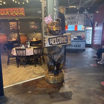 Famous Dave's Bar-B-Que - Front entrance - Barbeque Near Me - Las Vegas, Nevada Famous Dave's Bar-B-Que - Front entrance - Barbeque Near Me - Las Vegas, Nevada