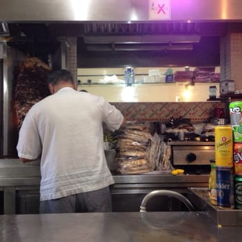 Kebab House - Espectacular ver a este señor en acción - Fast Food Near Me - Madrid, M