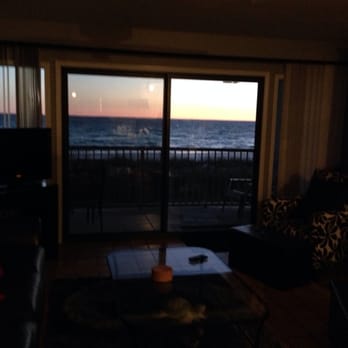 Destin Seafarer Condominiums - Beautiful sunset - Condominiums Near Me - Destin, Florida Destin Seafarer Condominiums - Beautiful sunset - Condominiums Near Me - Destin, Florida