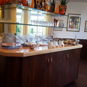 Stadthotel Berggeist - Breakfast Buffet at Berggeist - Hotels Near Me - Penzberg, BY