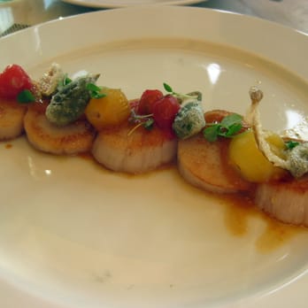 FIG Restaurant - Scallops - Bars Near Me - Santa Monica, California FIG Restaurant - Scallops - Bars Near Me - Santa Monica, California