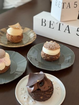 BETA5 Chocolates by null