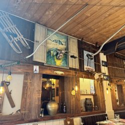 Le Refuge - Ski Lodge relics