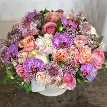 Saddleback Flower Shop - Florists Near Me - Tustin, California