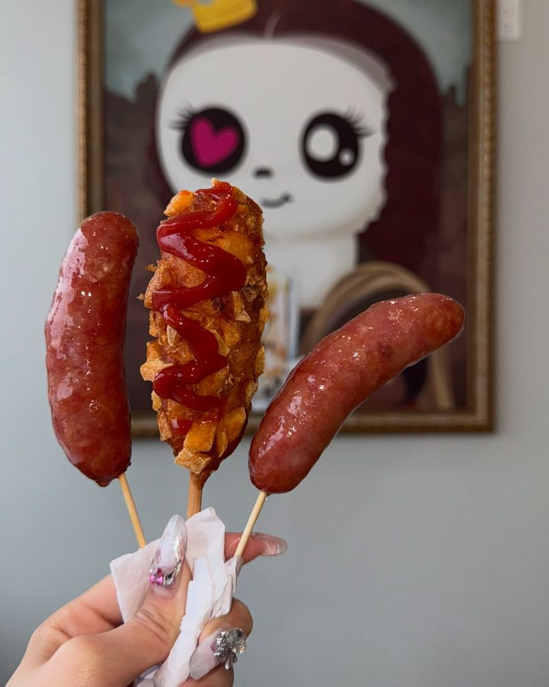 ViVi Bubble Tea Logo