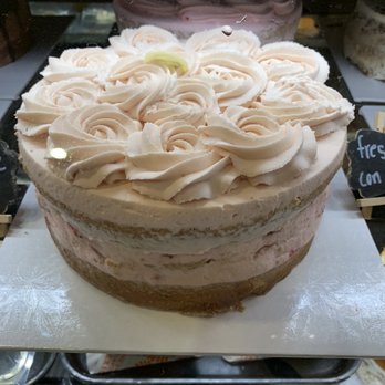 La Monarca Bakery & Cafe - Strawberry cake - Bakeries Near Me - Whittier, California La Monarca Bakery & Cafe - Strawberry cake - Bakeries Near Me - Whittier, California