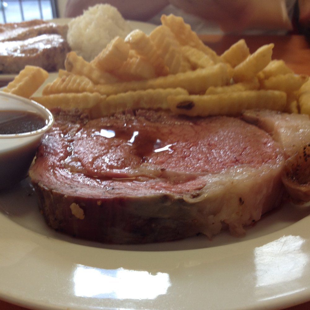 Ray's Café - Huge, juicy, and tender prime rib - American Near Me - Honolulu, Hawaii