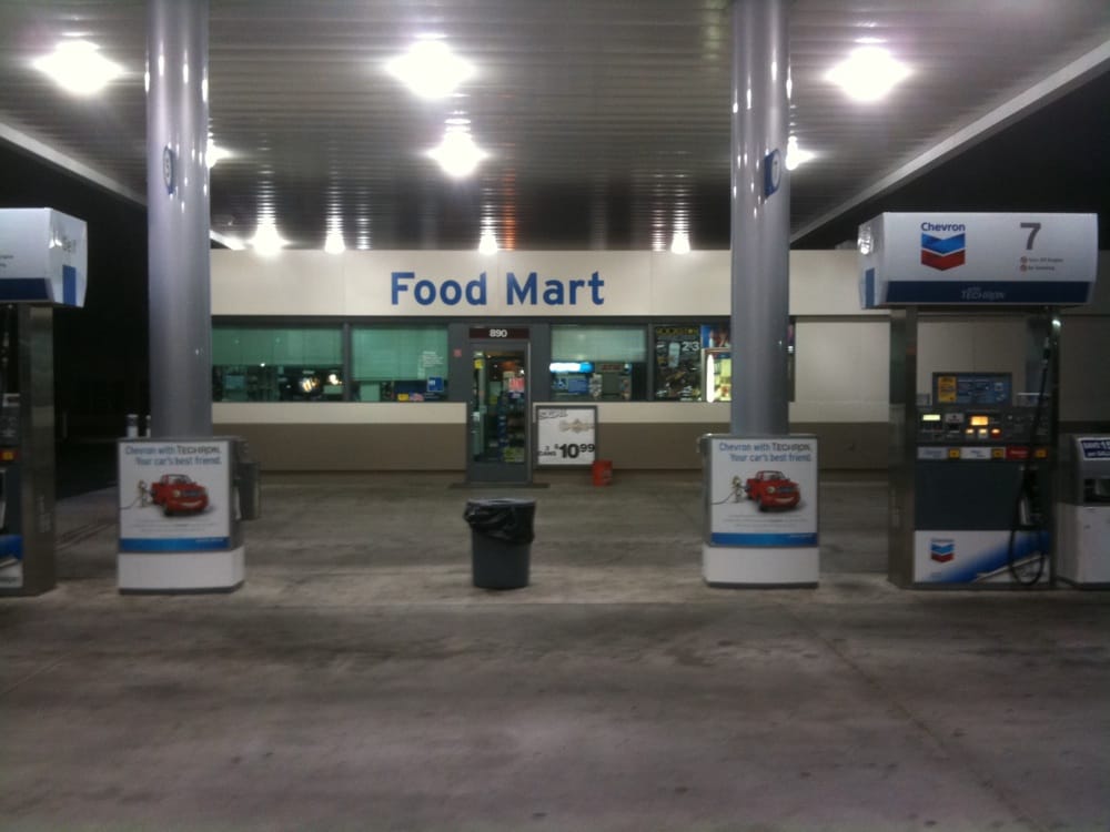 NICKS RENO CHEVRON Updated April 2024 W 4th & Keystone Ave, Reno, Nevada Gas Stations