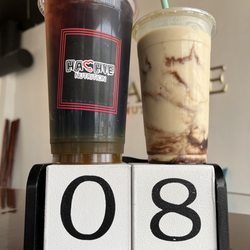 Hachie Nutrition - "Bad & Boujee" tea level 3 and Shake every morning for breakfast!